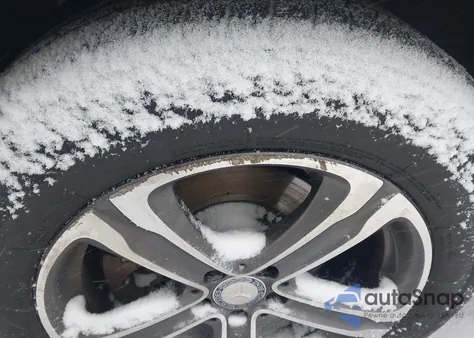 2017 Mercedes-Benz Glc 300 4Matic z USA, uszkodzony, nr VIN WDC0G4KB6HF140199